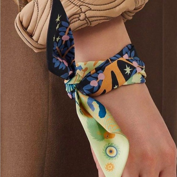 NWT Hermes le Charme d'Orphee twilly ribbon scarf Blue Black Yellow - Picture 4 of 8